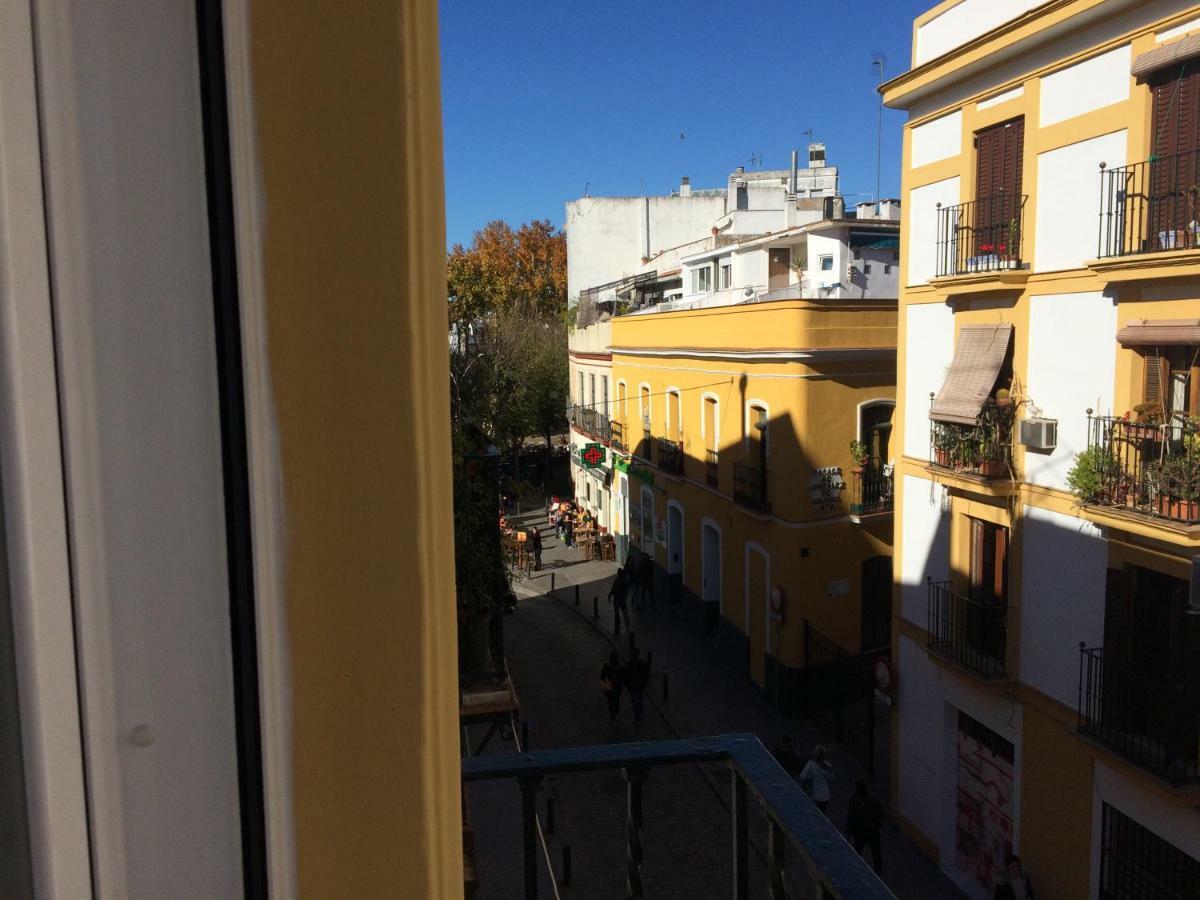 Peris Mencheta Apartment Sevilla Exterior foto